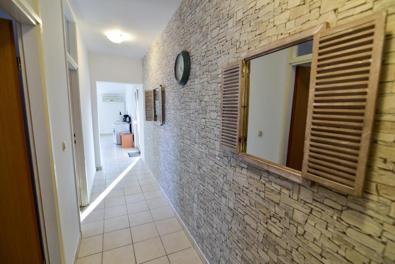 Apartmani Luna Vir Zewnętrze zdjęcie