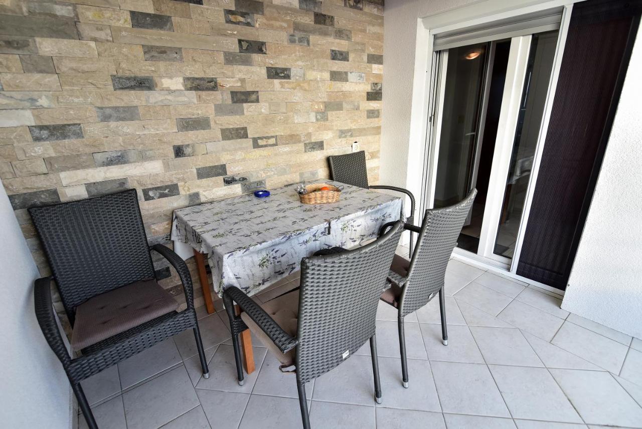 Apartmani Luna Vir Zewnętrze zdjęcie